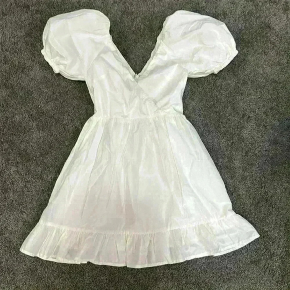 Alamour the label white bubble sleeve mini dress - Picture 3 of 4